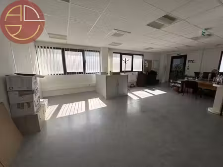 location bureaux quint fonsegrives 31130 817m²