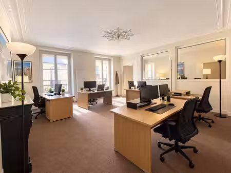 location bureaux paris 75010 123m²