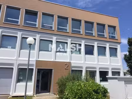 location bureaux 142m²
