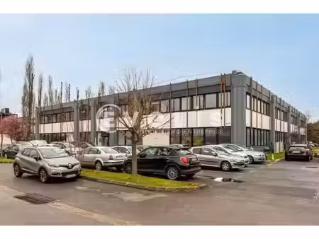 location local d’activités 196m² à 1015m²