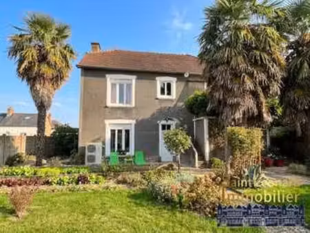 vente maison à fougères (35300) : à vendre / 74m² fougères
