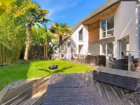 maison à vendre de 6 pièces de 147 m²