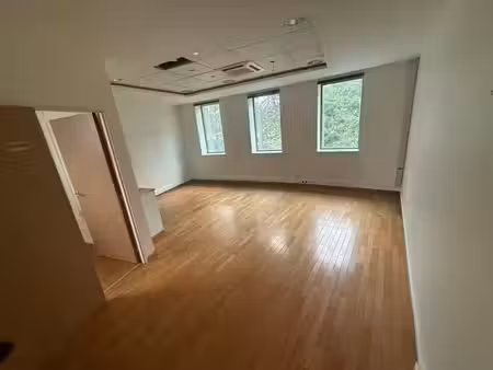 bâtiment de 600 m² – idéal investisseurs