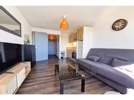 studio-cabine avec vue parc