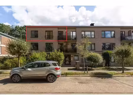 appartement te koop in kapellen met 3 slaapkamers