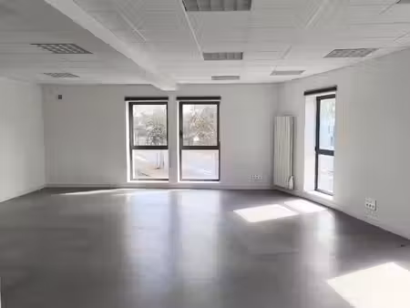 location local professionnel 174m² ancenis 44150
