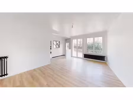 vente appartement 5 pièces 132m2 rodez 12000 - 159000 € - surface privée