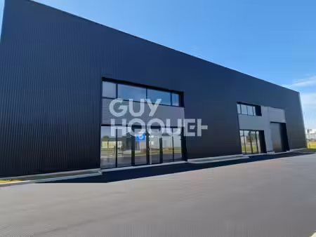 local d'activité // bureaux // taden 300 m2 top emplacement