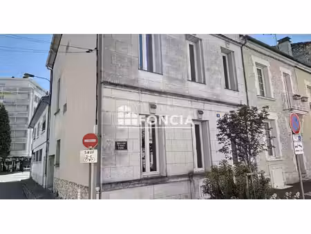 quartier jayan  maison de ville t6 avec terrasse et garage
