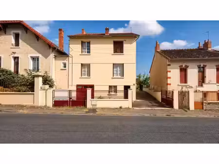 vente maison 6 pièces 119 m² à montluçon (03100)  137 000 €