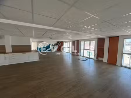 location bureaux bordeaux 33300 270m² à 521m²