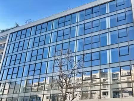 location bureaux 372m² à 4438m²
