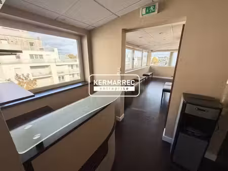 location bureaux vannes 56000 113m²