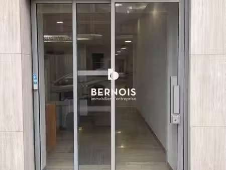 vente commerce toulon 83000 170m²