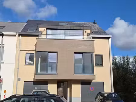 bati-ralina srl vend un penthouse neuf et terminé