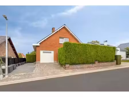 buizingen : villa 4-faç. spacieuse (3 ch.) avec garage