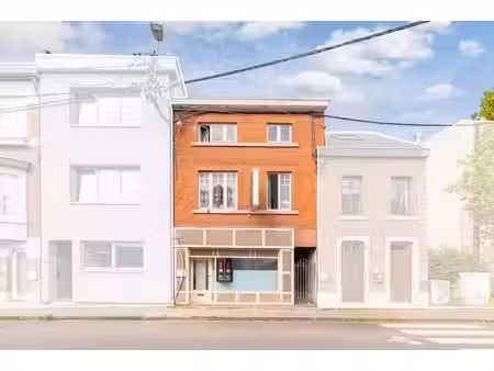 immeuble mixte (rez commercial + duplex)