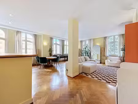 lumineux appartement de ±115 m² avec garage et terrasse