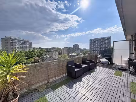 penthouse 1 ch + terrasse 20 m² plein sud