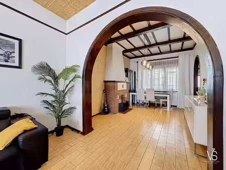 belle maison 4 chambres avec grand garage et terrasse !