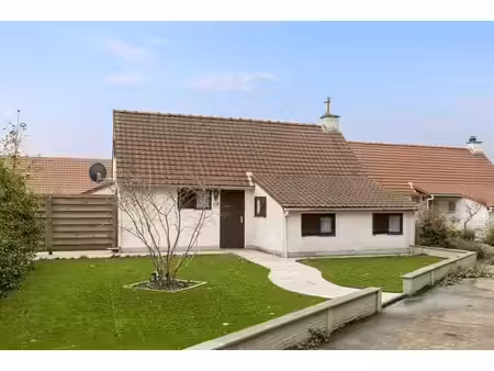 maison de vacances meublée située au calme près de la front
