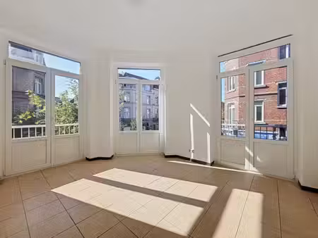 anderlecht – bel appartement 2 chambres entièrement rénové a