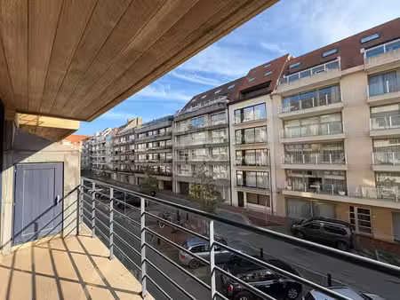 appartement meublé de 3 chambres avec garage près de la p...