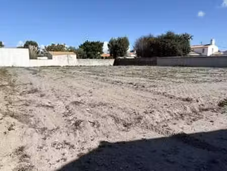 vente terrain à noirmoutier-en-l'île (85330) : à vendre / 640m² noirmoutier-en-l'île