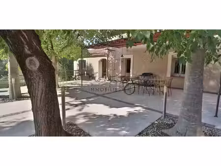 maison avec piscine et jardin nimes (30)