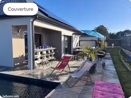rare á la vente plain-pied sans vis à vis 4ch piscine jacuzzi