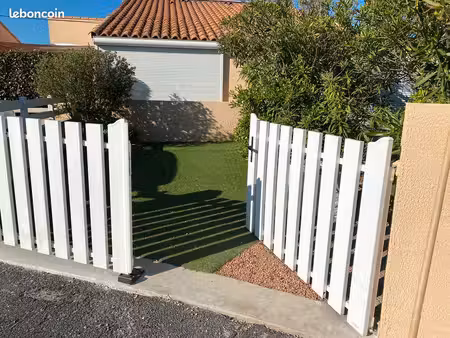 dispo de oct à avril  maison meublée bord de mer  pour 2 pers maximum