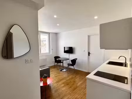 joli t2 meublé lumineux et rénové