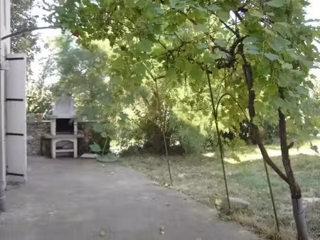 maison mitoyenne t6 avec terrasse et jardin clôturé
