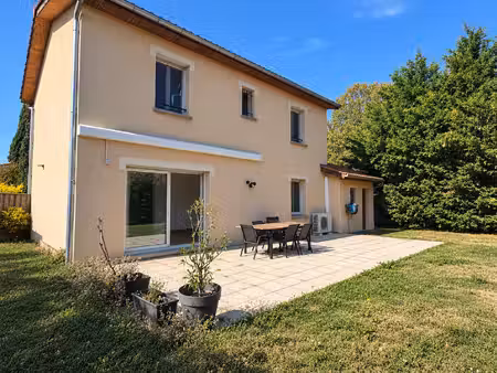 maison avec 5 chambres proche du centre