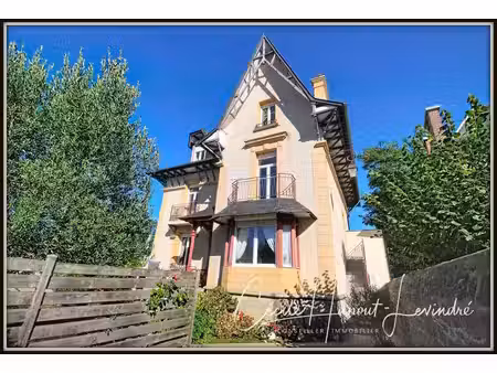 pontorson centre. maison pierre 265 m2. 6 chbres. vue mont-s