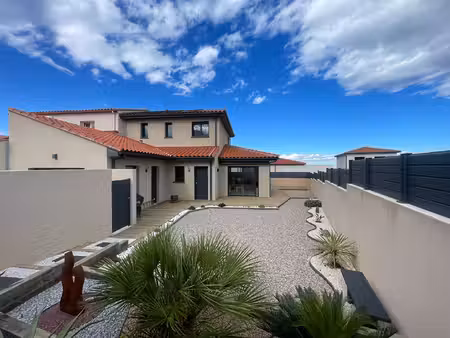 maison à vendre à villelongue dels monts de 122m2 sur une parcelle de 329m2  4 chambres av