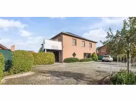 immeuble d'appartements à vendre à peer pour € 690.000 avec 6 chambres à coucher