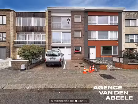appartement te huur in sint-kruis met 2 slaapkamers