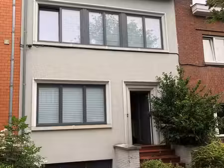 maison unifamiliale à uccle quartier lycée français