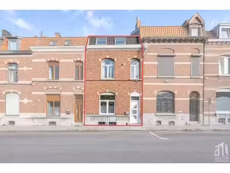 maison 4 ch  volumes  exterieur - potentiel de renovation
