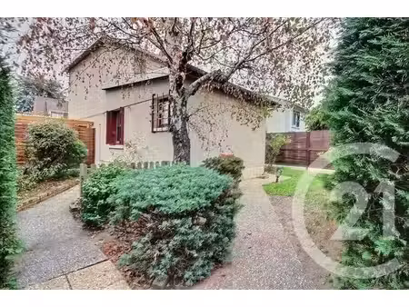 appartement f1 à vendre - 1 pièce - 32 m2 - rosny sous bois - 93 - ile-de-france