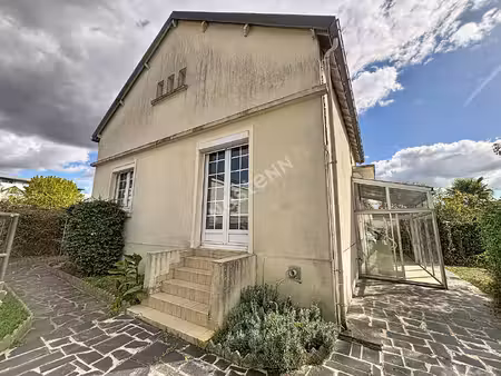 a vendre maison à avrillé - secteur bois du roy - 3 chambres - jardin