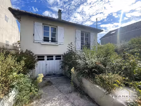 tremblay-en-france  pavillon -2 chambres - sous-sol total -