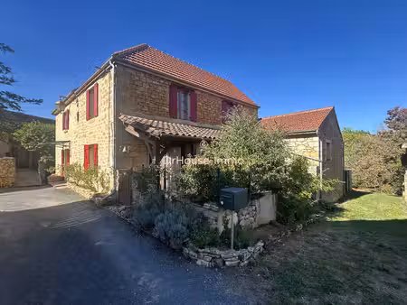 maison de caractère 3 chambres avec jardin et vue dégagée à veyrignac
