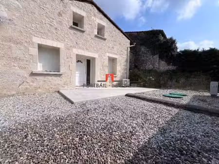 t3 meuble avec cour