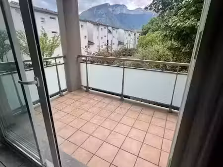 location appartement 4 pièces 80.21 m² à saint-egreve (38120)  900 €