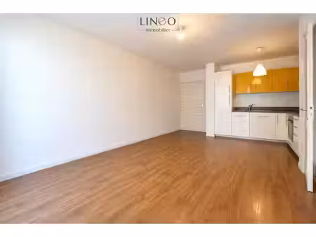 appartement - 2 pieces - quartier newburn - stationnement