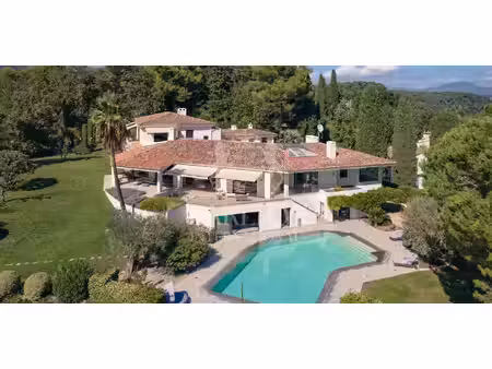 villa avec piscine en bord de mer saint paul de vence (06)