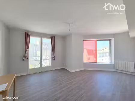 maison 1 pièce 53 m²