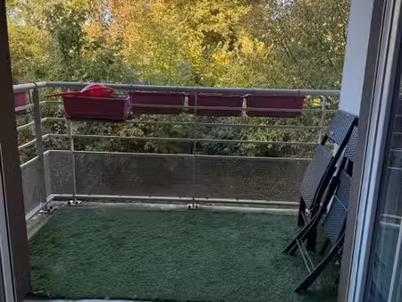 vente appartement t2 de 51 71 m2 avec balcon à vert-saint-denis